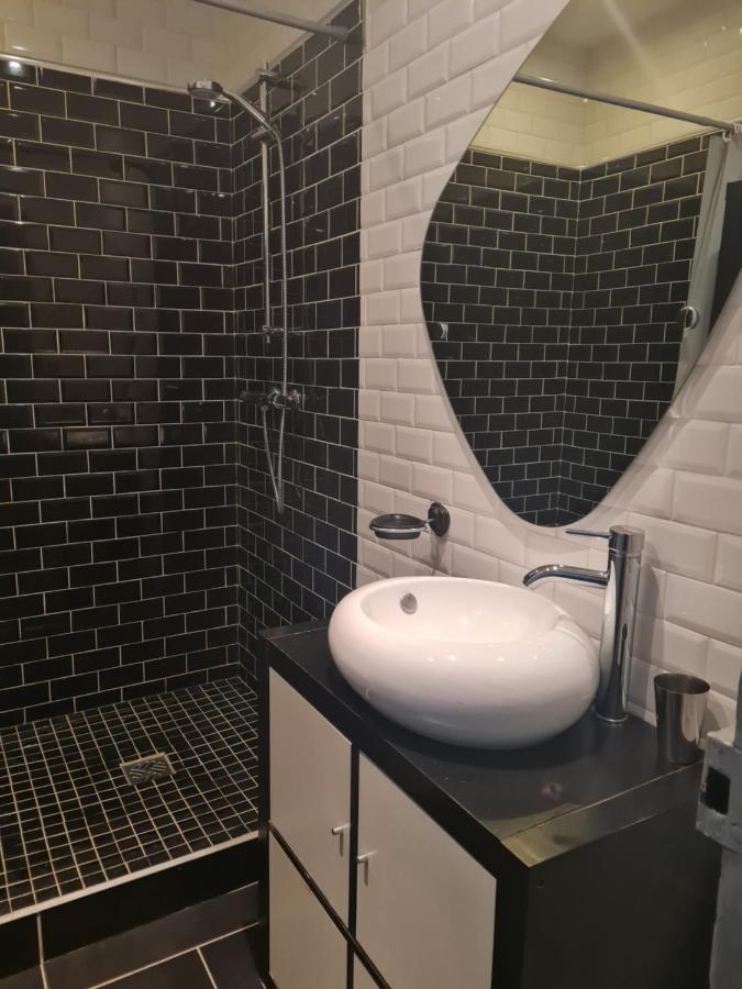 Le Baron Lägenhet Charleville-Mézières Exteriör bild